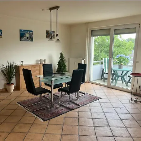 Huebsche Naehe Duesseldorf Messe Und Flughafen