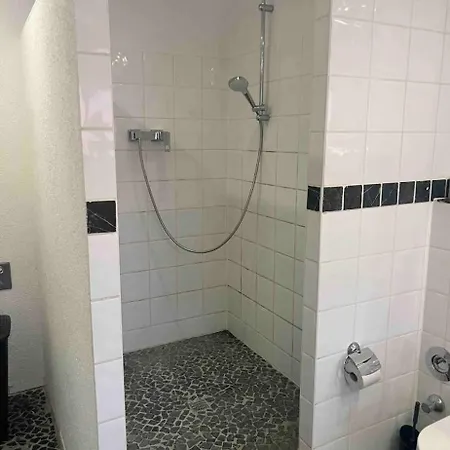 Apartment Huebsche Naehe Duesseldorf Messe Und Flughafen Duisburg